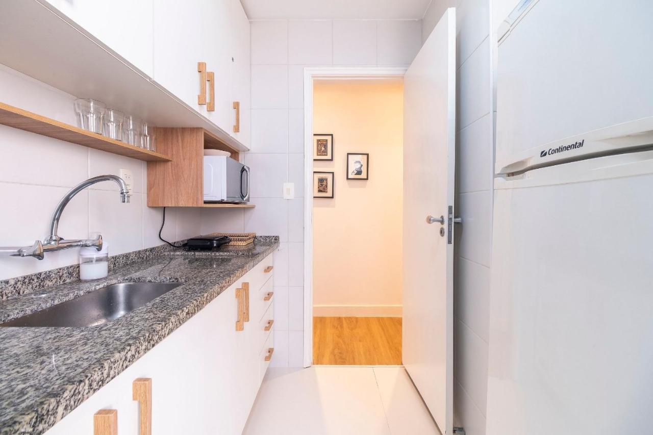 Apt Com Luz Natural E Muito Conforto No Leblon Apartment Rio de Janeiro