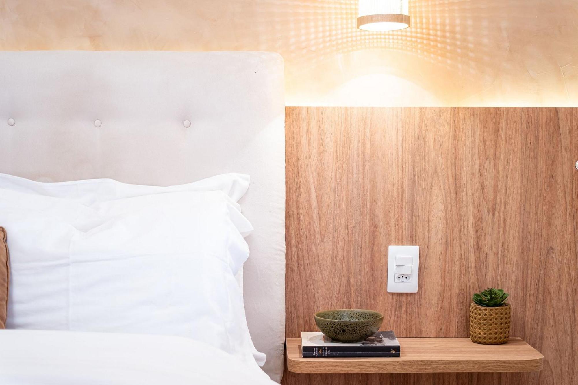 Apt Com Luz Natural E Muito Conforto No Leblon Apartment *