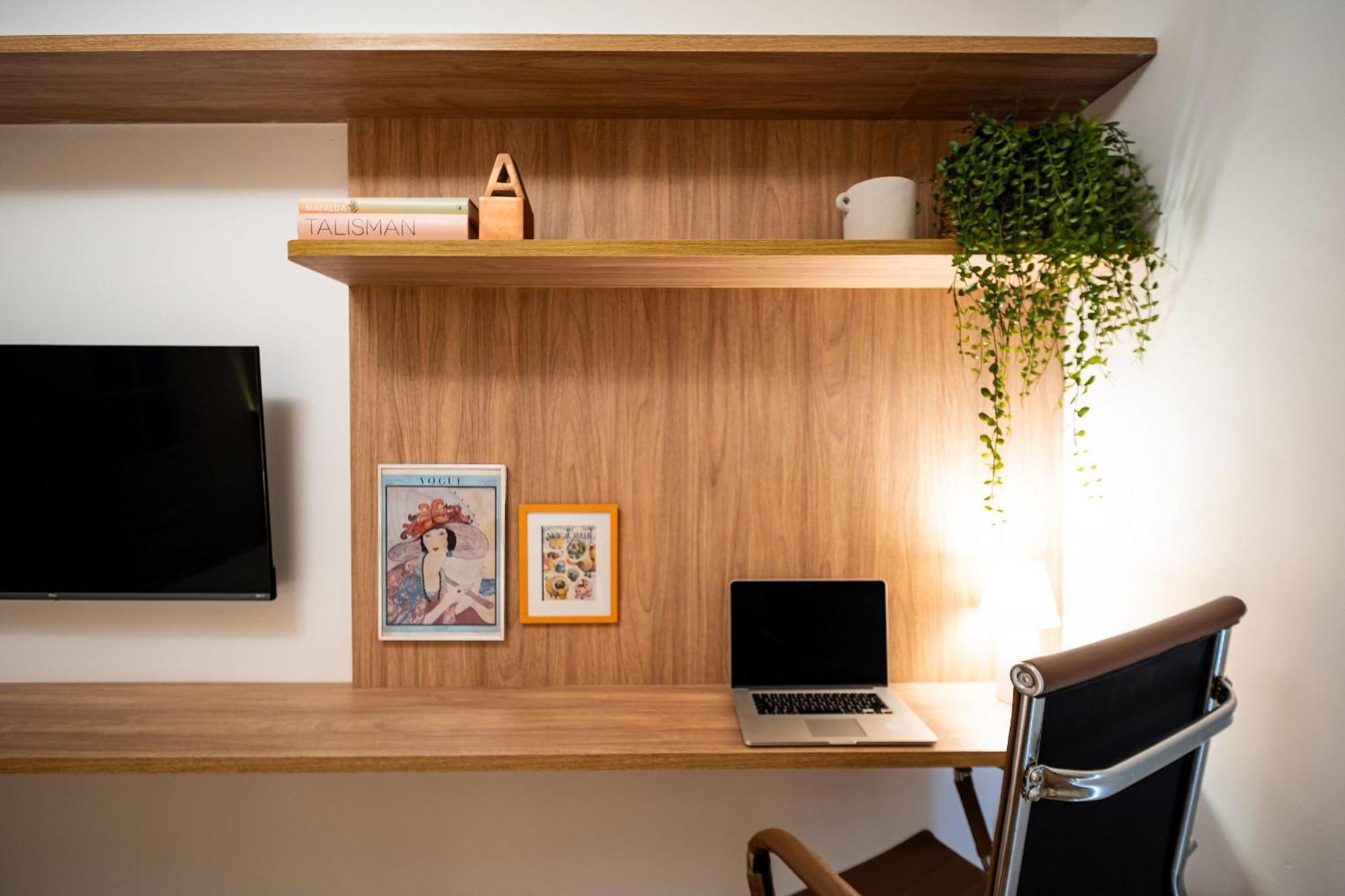 Apt Com Luz Natural E Muito Conforto No Leblon *