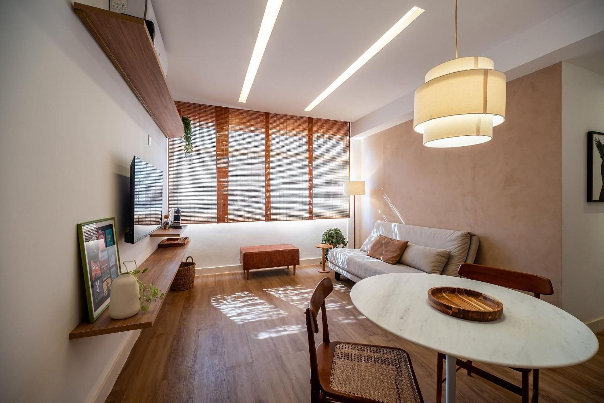 Apt Com Luz Natural E Muito Conforto No Leblon Apartment *